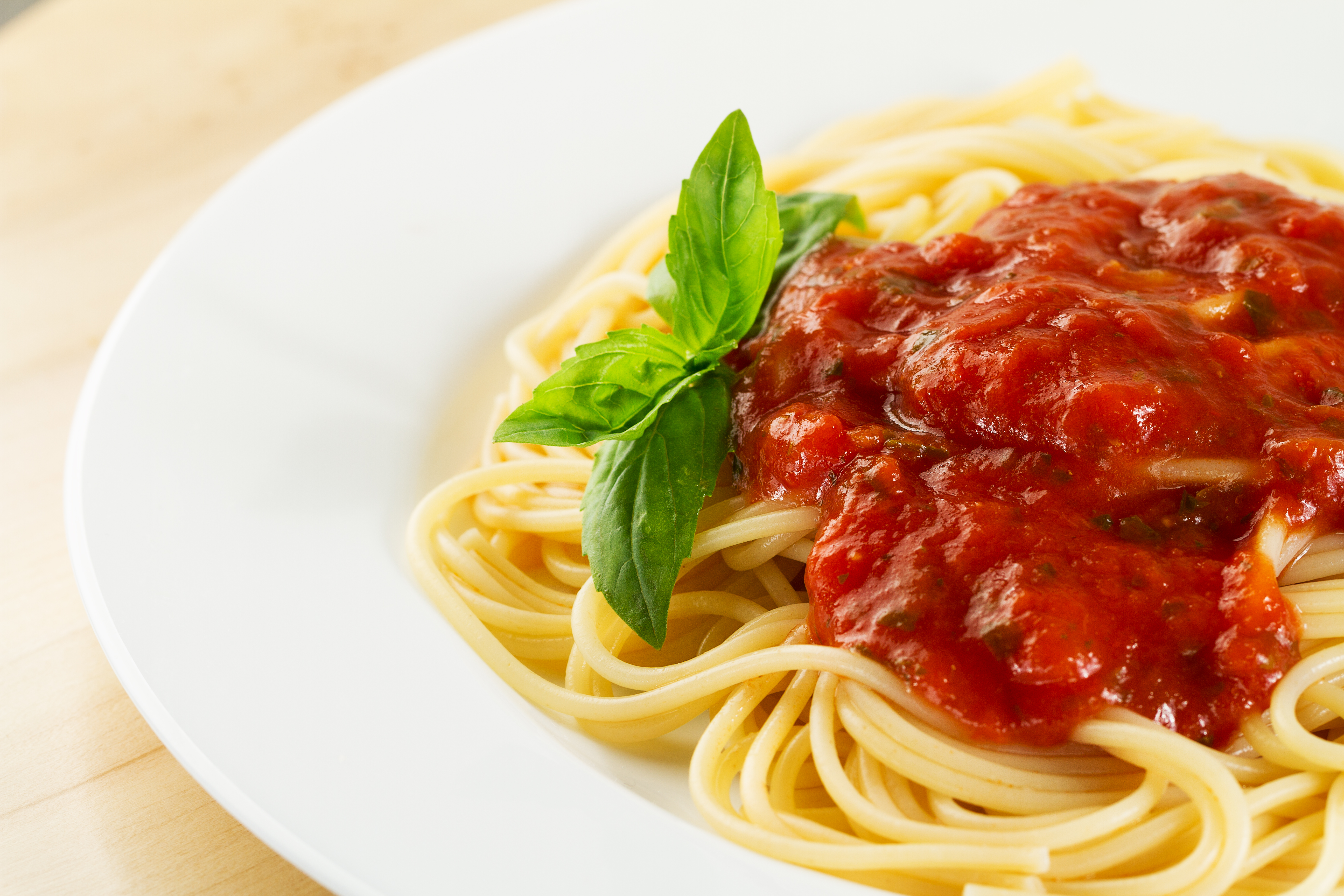 Спагетти болоньезе томатная паста